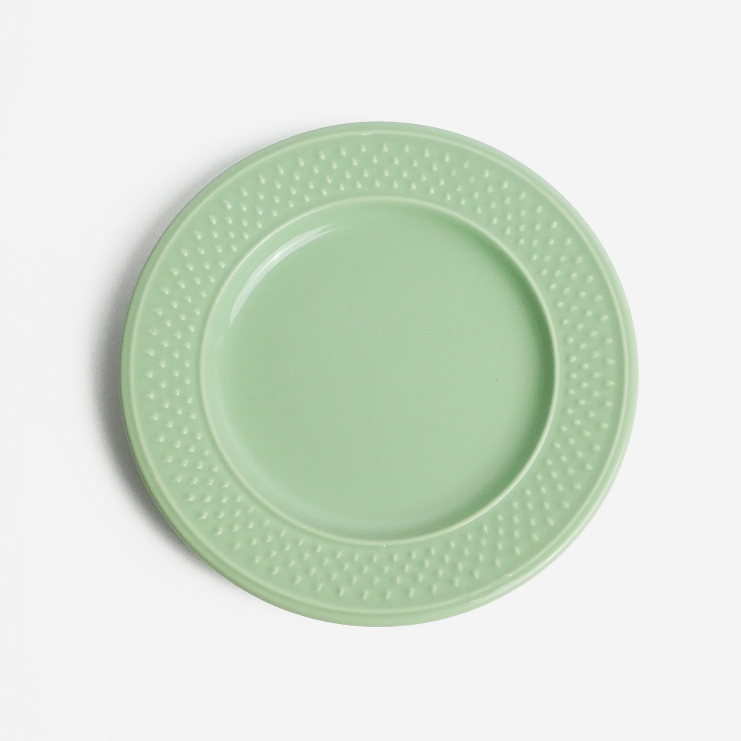 Green dot lunch plate