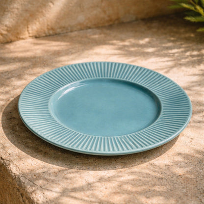 Turquoise ribbed lunch plate