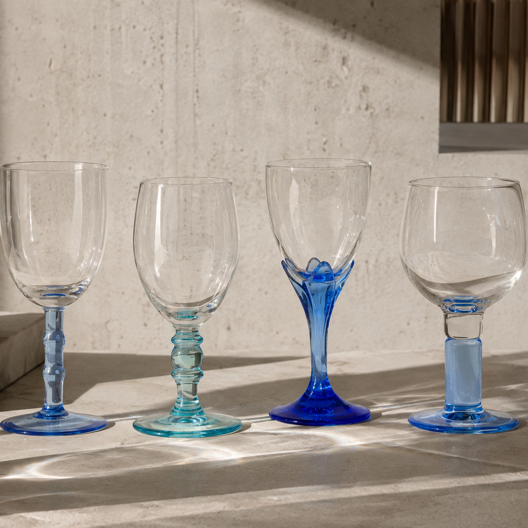 Mixed set of wine glasses
